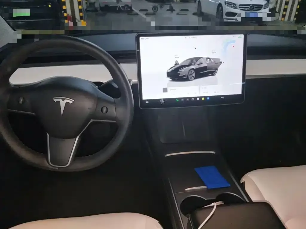 Tesla Model 3 — фото 6