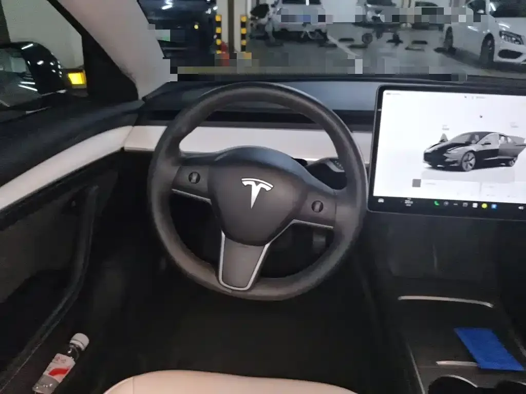Tesla Model 3 — фото 5