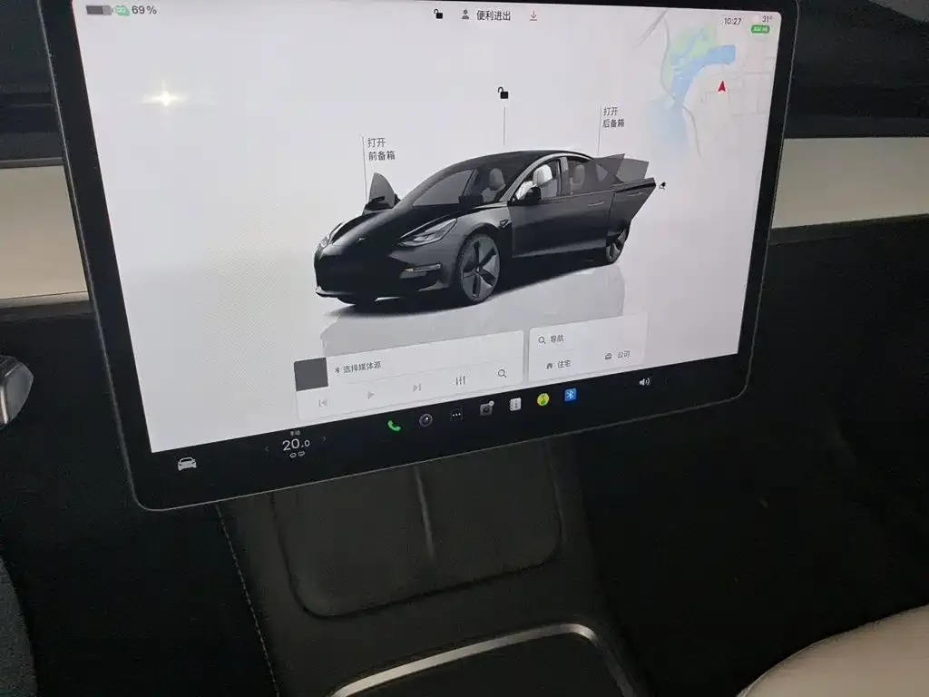 Tesla Model 3 — фото 2