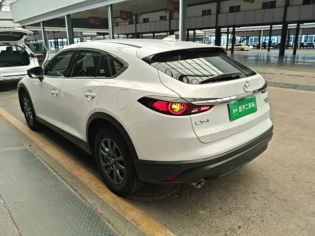 Mazda CX-4 — фото 7