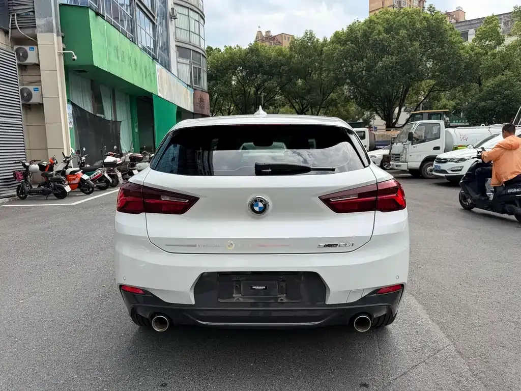 BMW X2 — фото 6