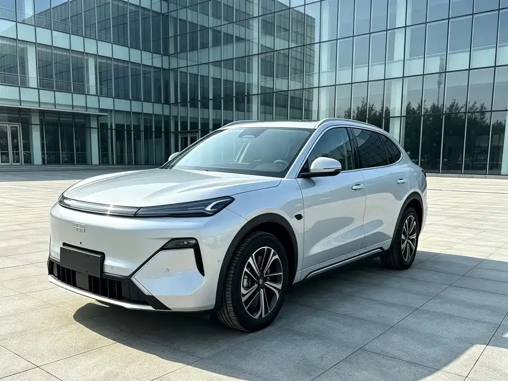 Geely Galaxy Xingjian 7 — фото 1