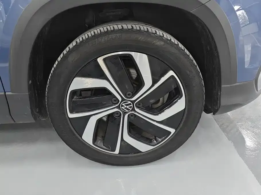 Volkswagen Tharu — фото 2