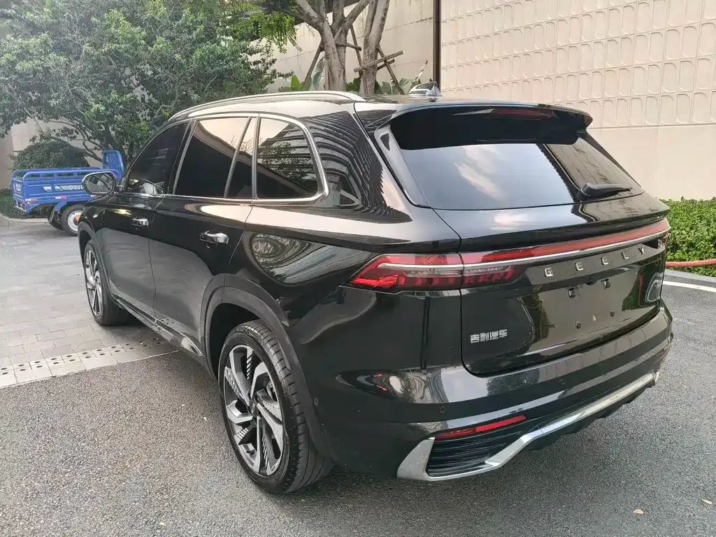 Geely Xingyue L — фото 10