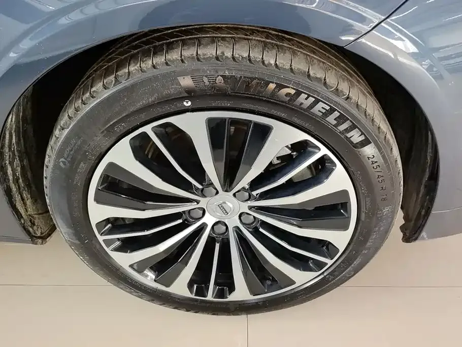 Volvo S90 — фото 6