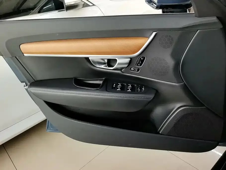 Volvo S90 — фото 2