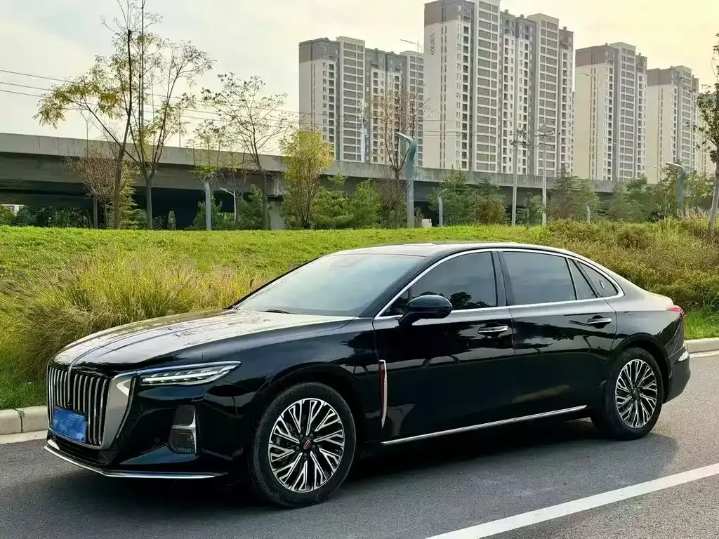 Hongqi H5 — фото 1