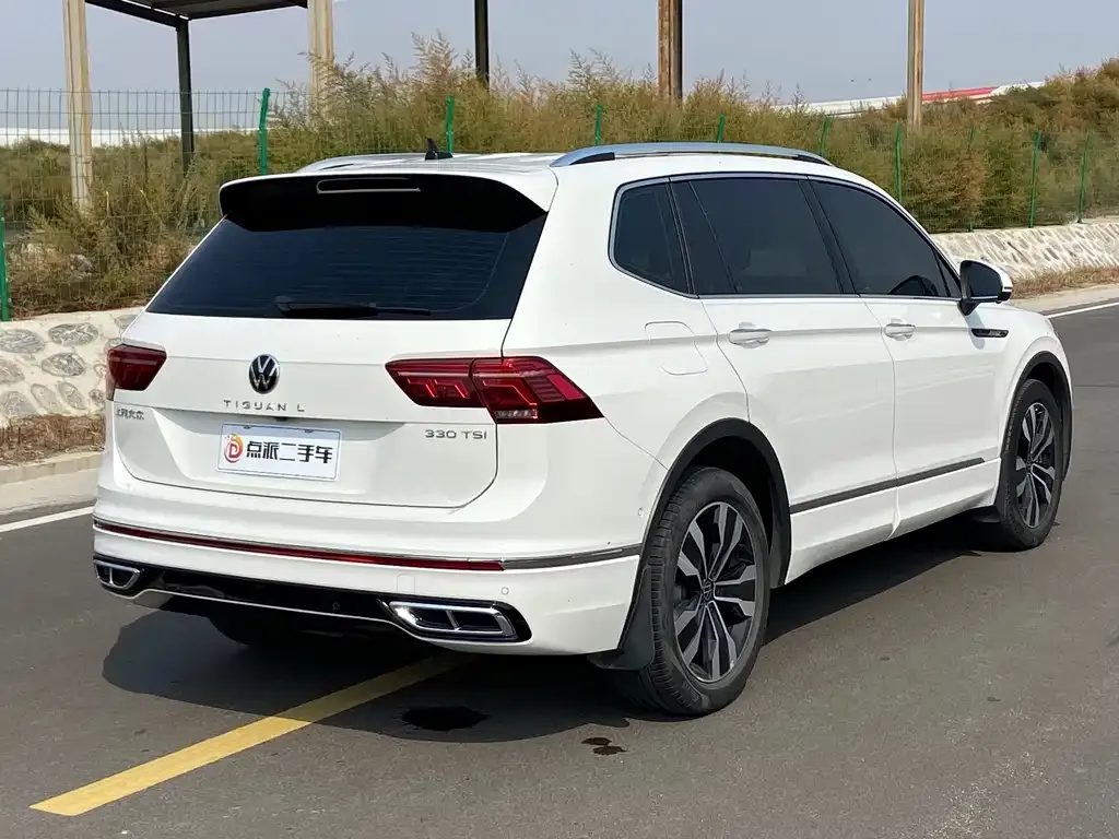 Volkswagen Tiguan L — фото 8