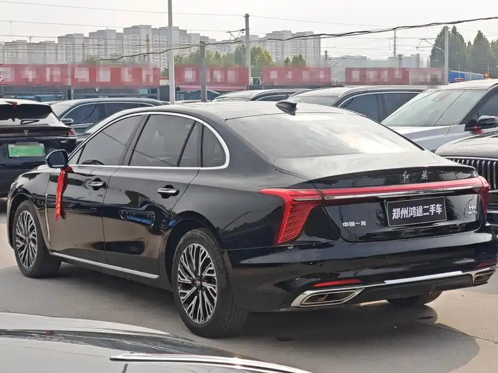Hongqi H5 — фото 3