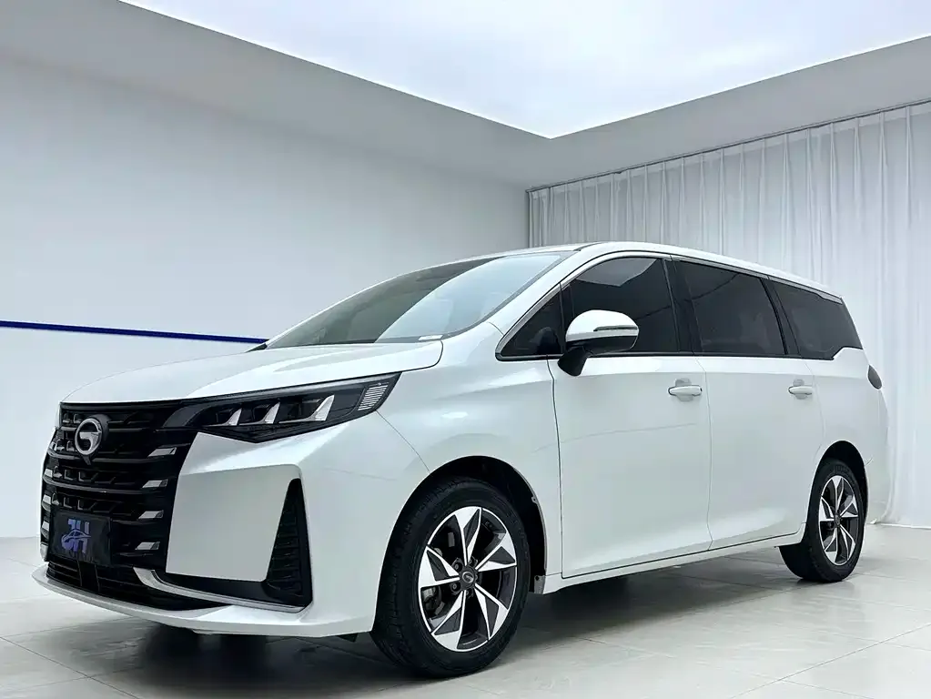 GAC Motor Trumpchi M6 — фото 1