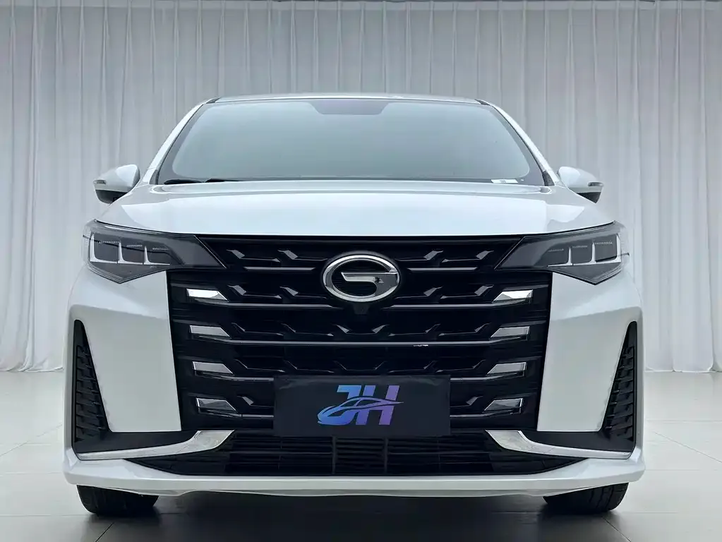GAC Motor Trumpchi M6 — фото 10