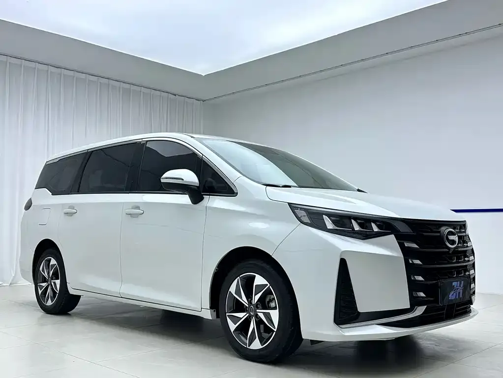 GAC Motor Trumpchi M6 — фото 2