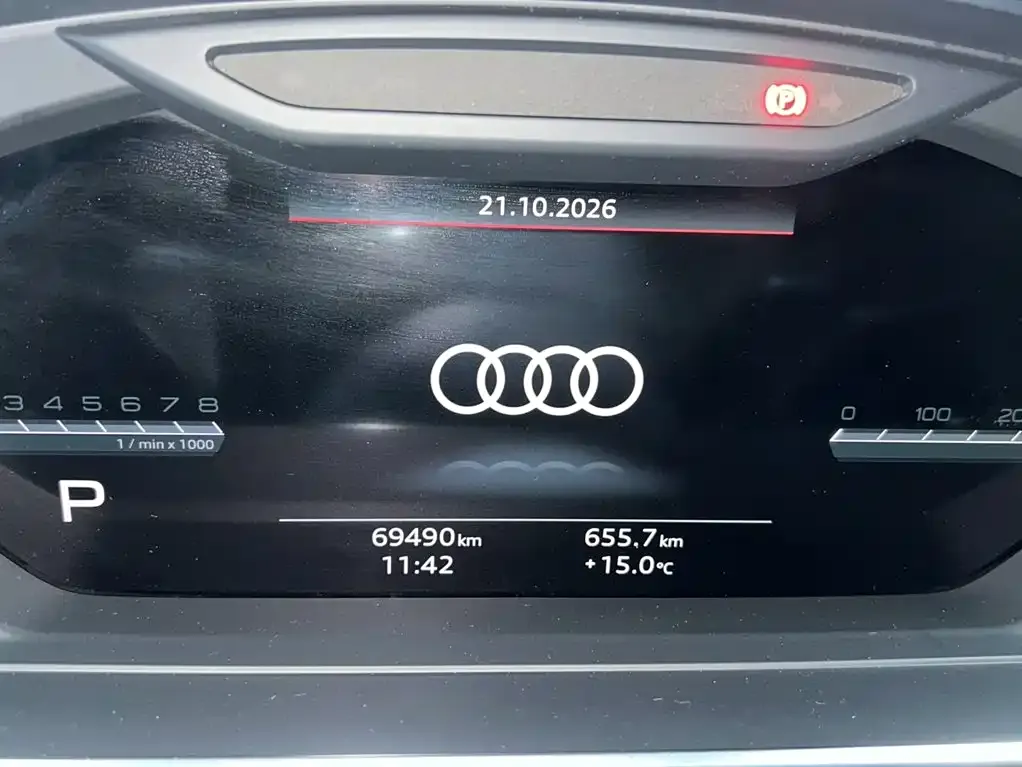 Audi S8 — фото 2
