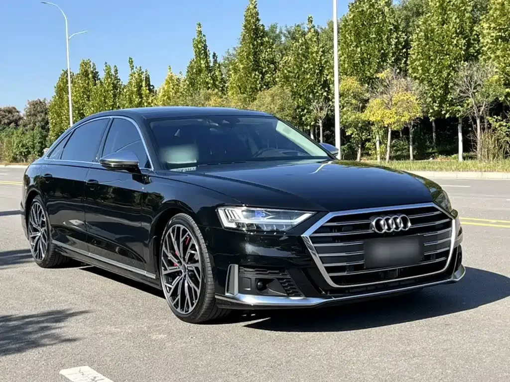 Audi S8 — фото 7