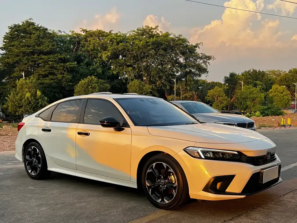 Honda Civic — фото 9