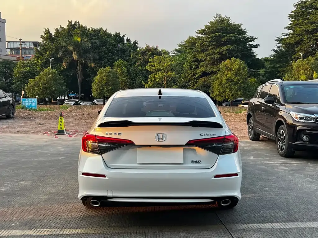 Honda Civic — фото 7