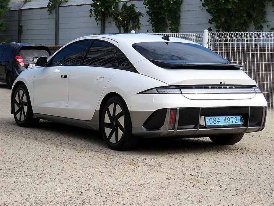 Hyundai Ioniq6 — фото 4