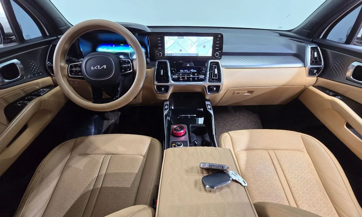 Kia Sorento — фото 6