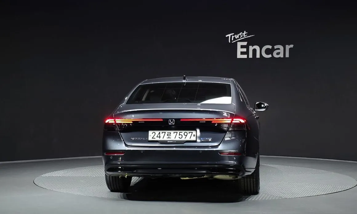 Honda Accord — фото 2
