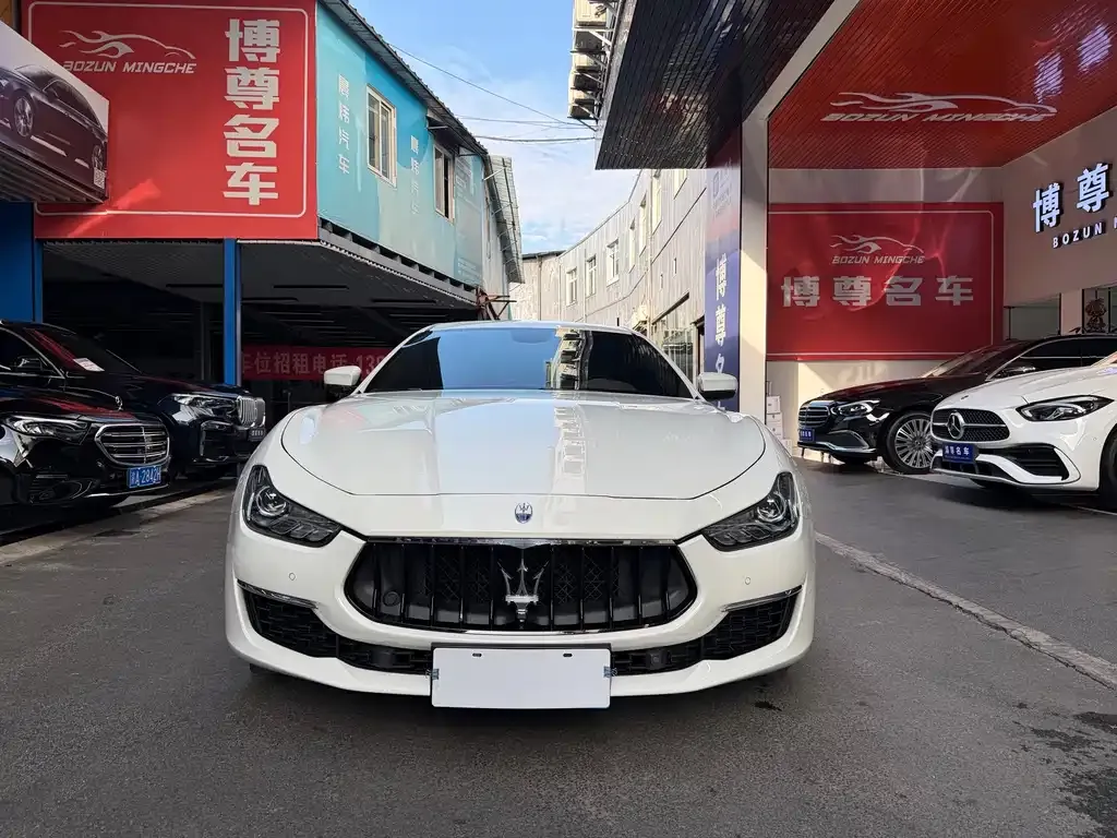 Maserati Ghibli — фото 7