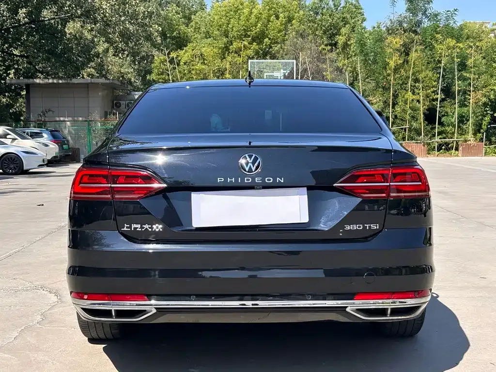 Volkswagen Phideon — фото 4