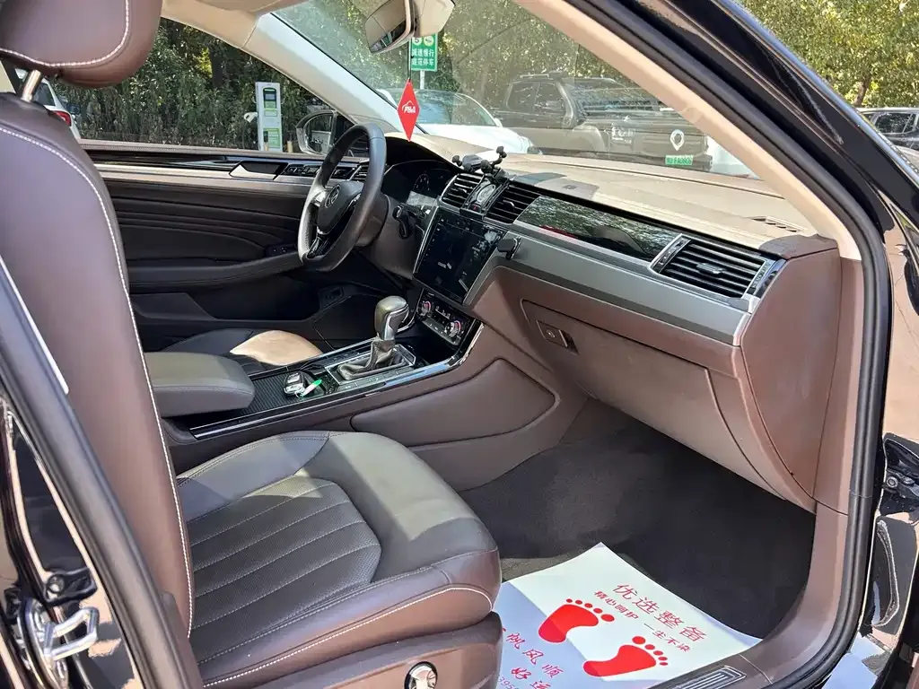 Volkswagen Phideon — фото 8
