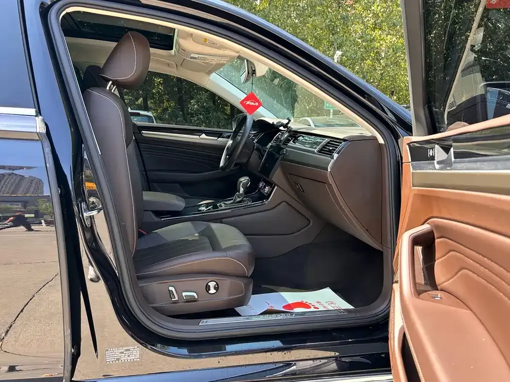 Volkswagen Phideon — фото 3