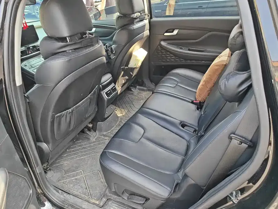 Hyundai Santa Fe — фото 10