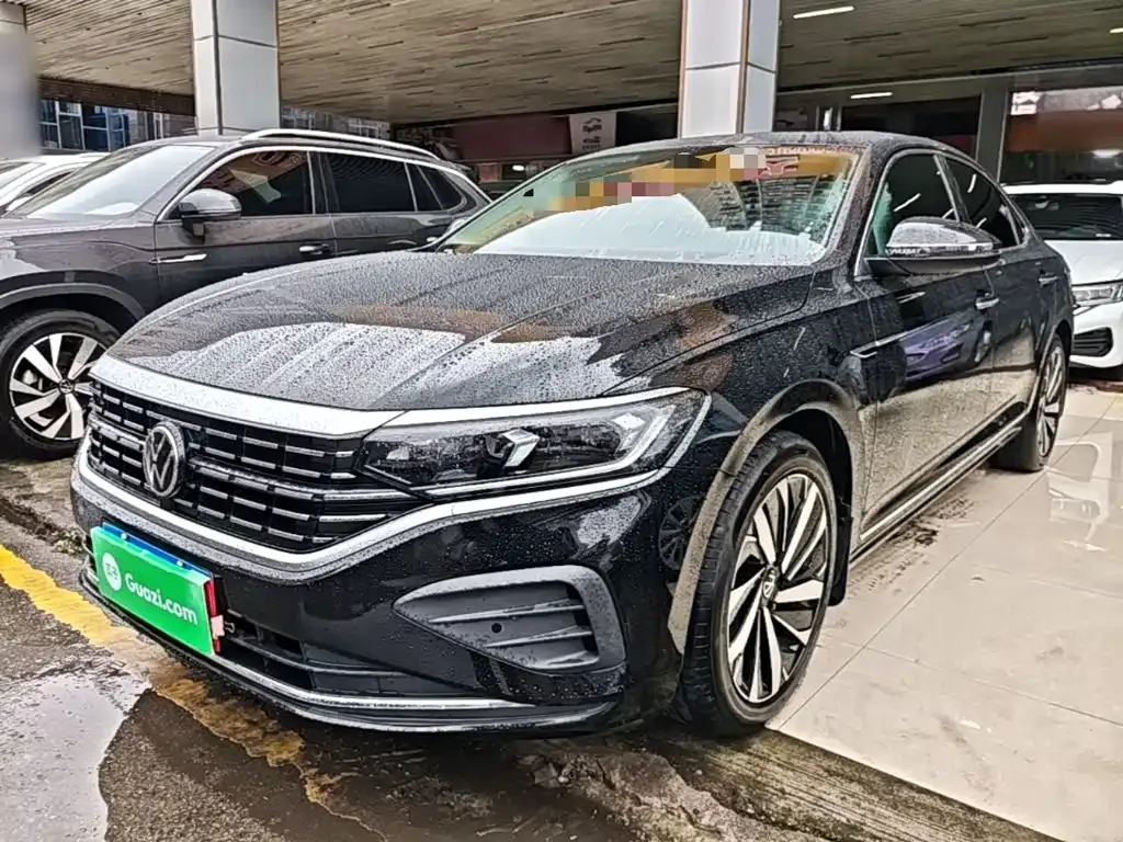 Volkswagen Passat — фото 1
