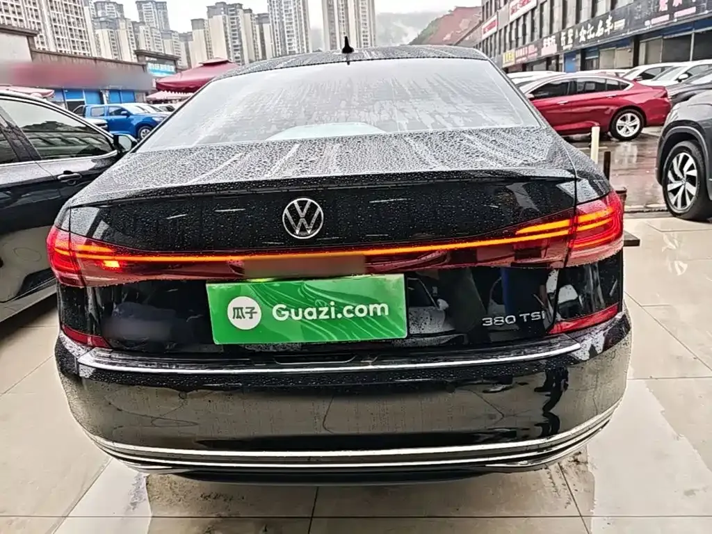 Volkswagen Passat — фото 10