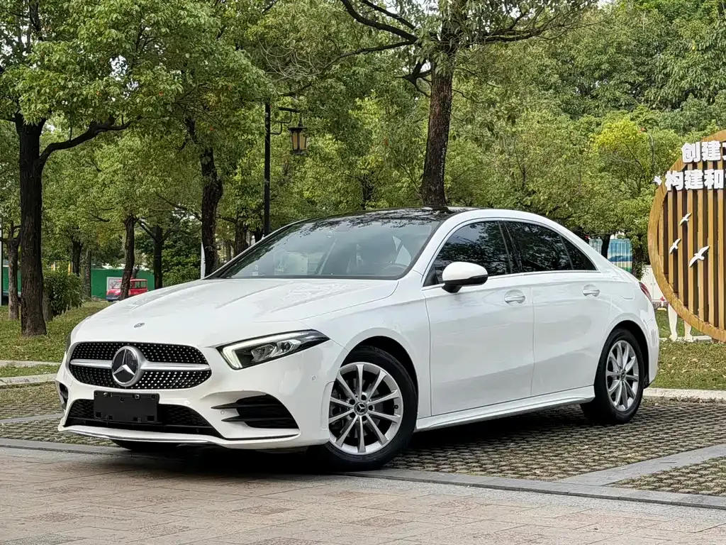 Mercedes-Benz A-Class — фото 1