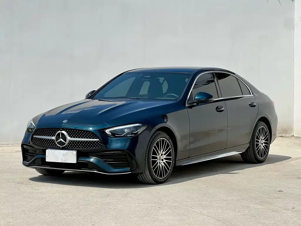 Mercedes-Benz C-Class — фото 1