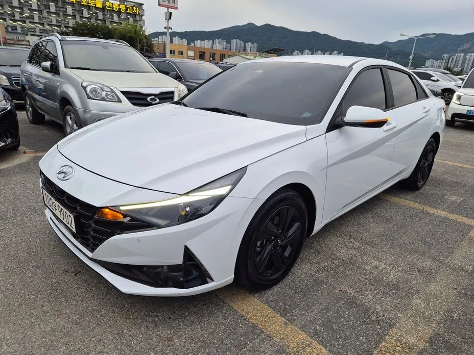 Hyundai AVANTE — фото 8