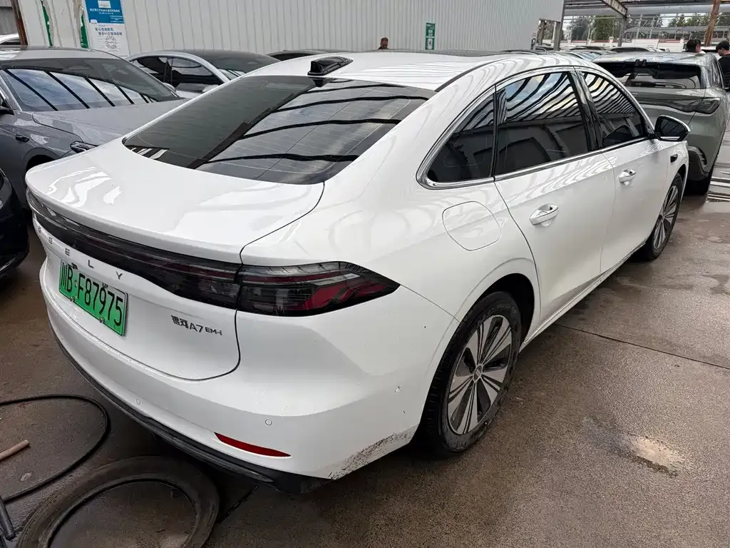 Geely Galaxy A7 EM — фото 6