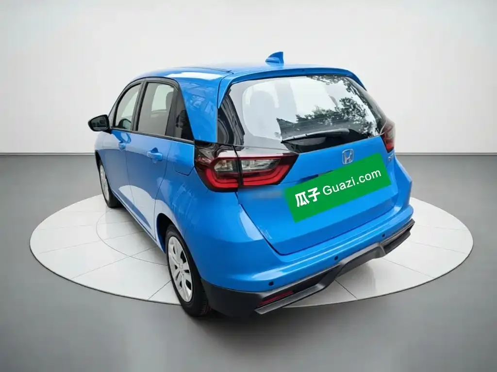 Honda Fit — фото 9