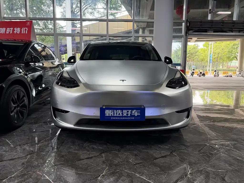 Tesla Model Y — фото 8