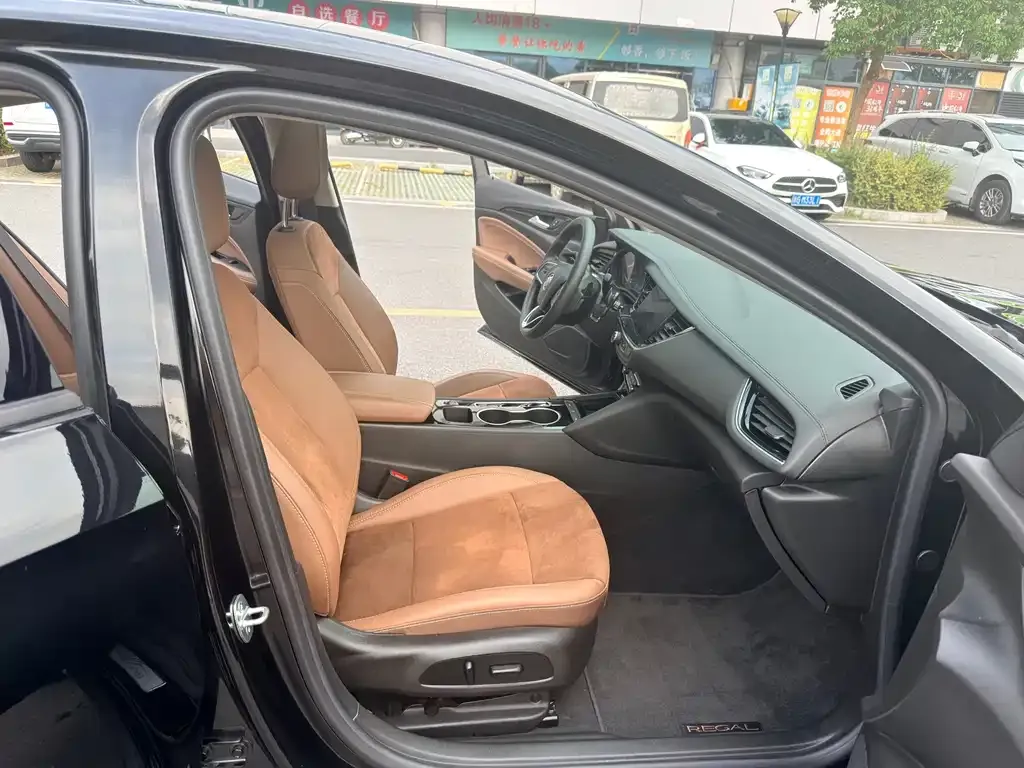 Buick Regal — фото 7