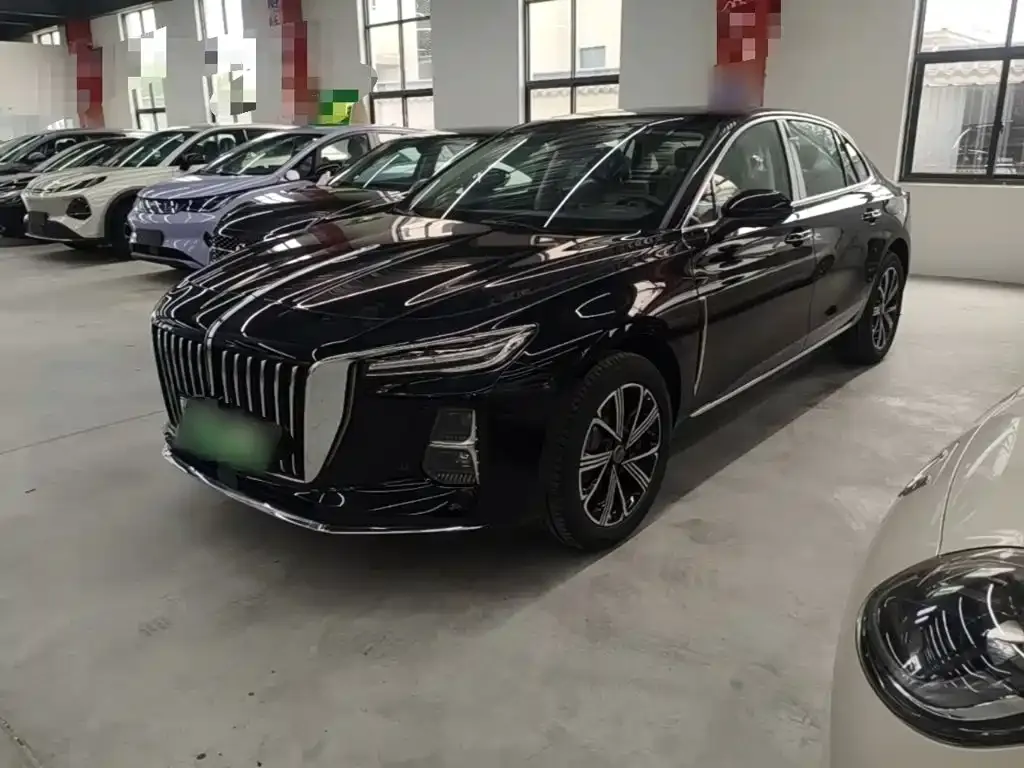 Hongqi H5 PHEV — фото 1