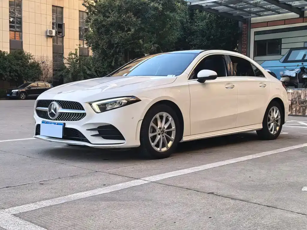 Mercedes-Benz A-Class — фото 1