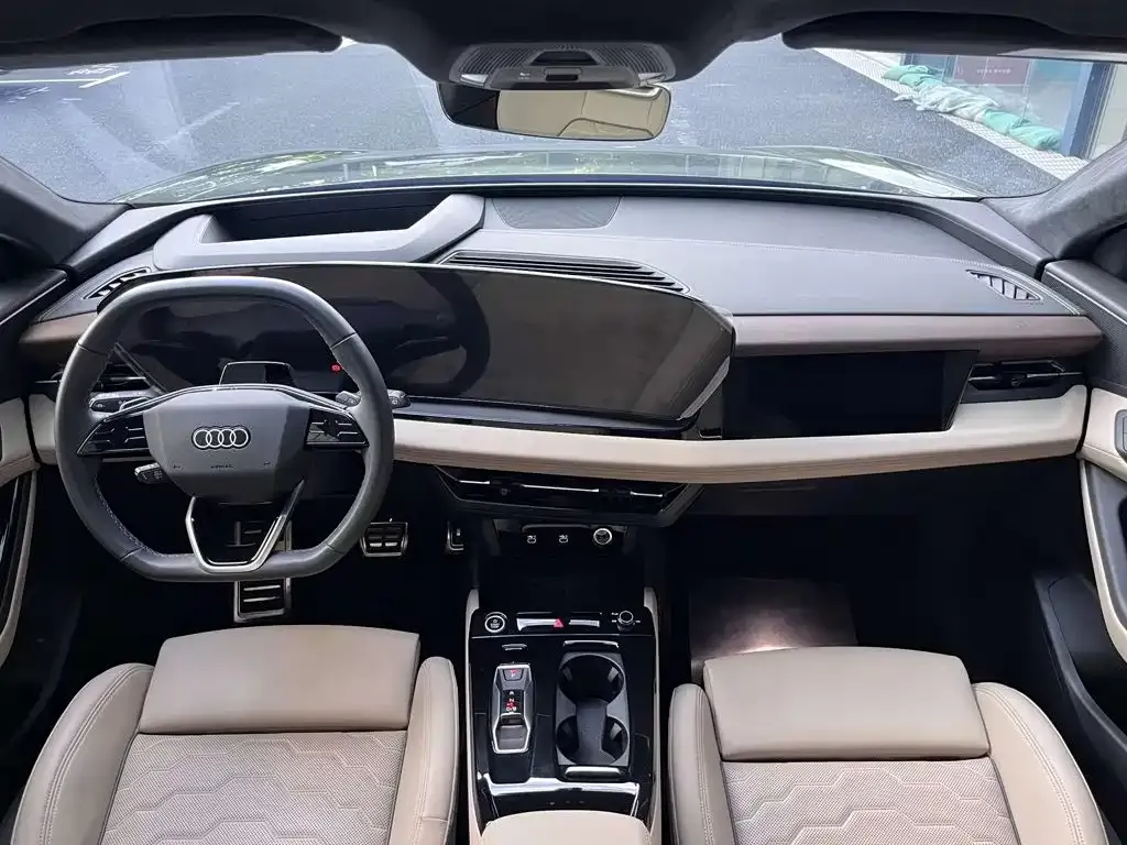 Audi Q6L e-tron — фото 3