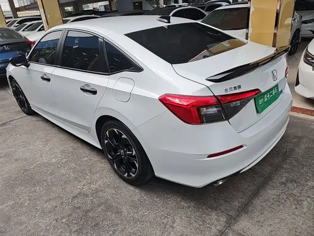Honda Civic — фото 8