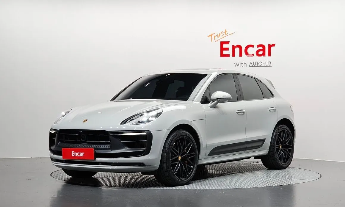 Porsche Macan — фото 1