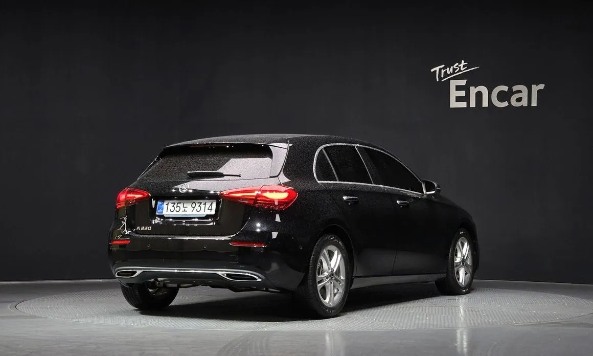 Mercedes-Benz A-Class — фото 10