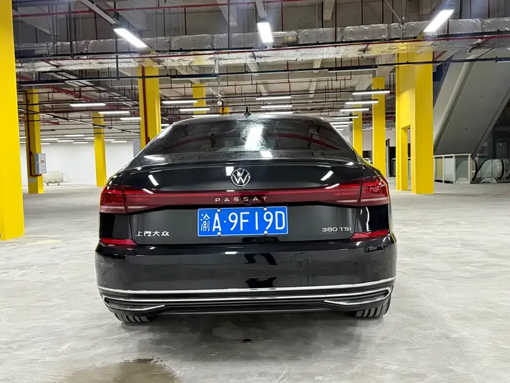 Volkswagen Passat — фото 6