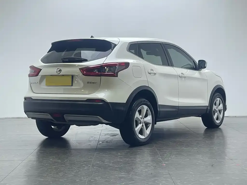 Nissan Qashqai — фото 5