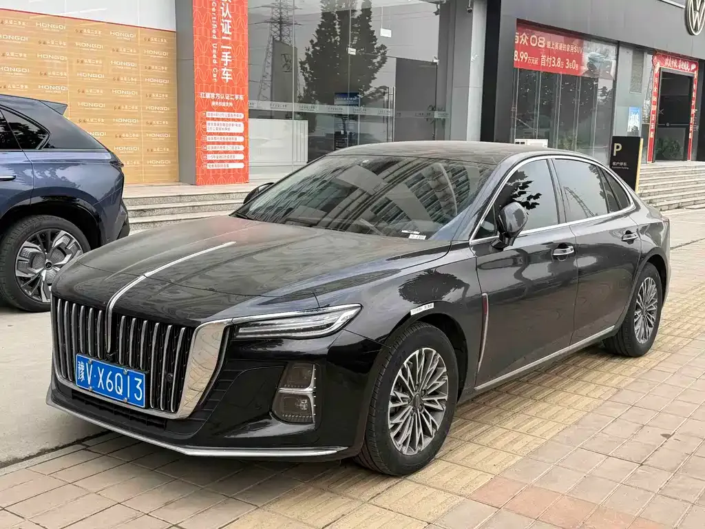 Hongqi H5 — фото 1