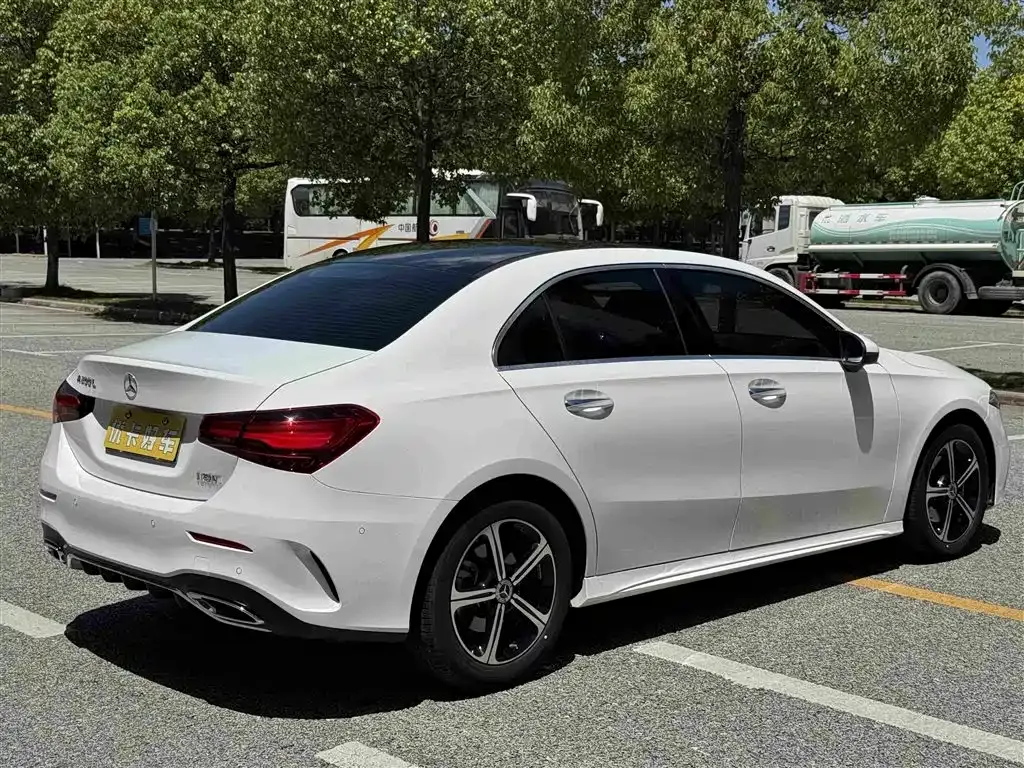 Mercedes-Benz A-Class — фото 10