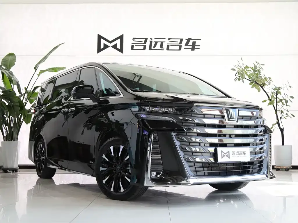 Toyota Vellfire — фото 8