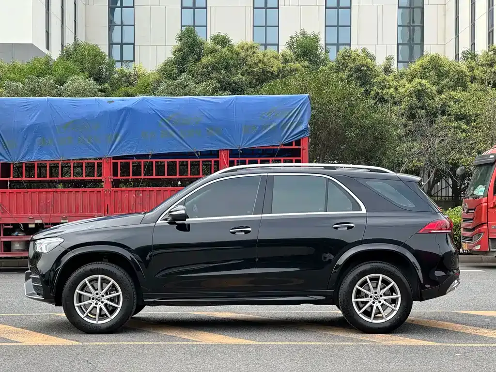 Mercedes-Benz GLE (Import) — фото 9