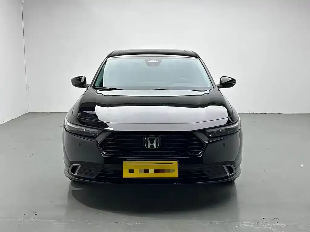 Honda Accord — фото 9